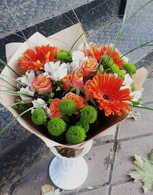 Букет цветов из: Герберы, Хризантемы, Альстромерии и Розы в Николо-Урюпино