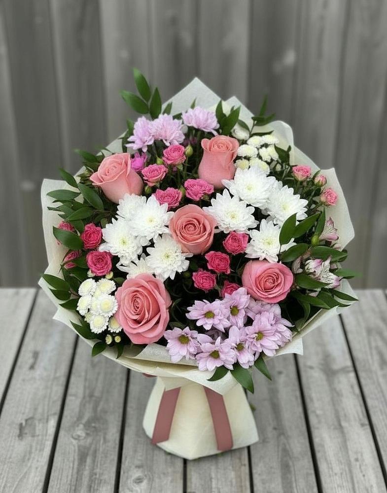 Букет цветов из: Альстромерии, Гвоздики, Розы и Хризантемы в Николо-Урюпино