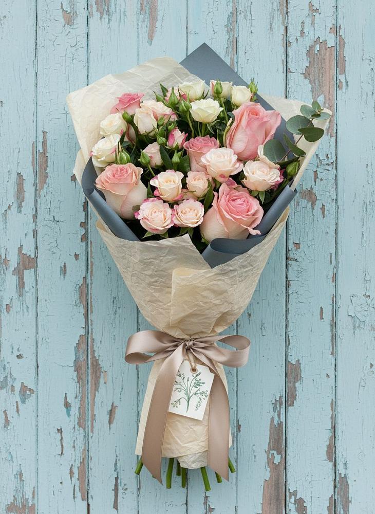 Букет цветов из: Розы в Николо-Урюпино