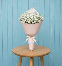 Букет цветов из:  Гипсофила в Николо-Урюпино