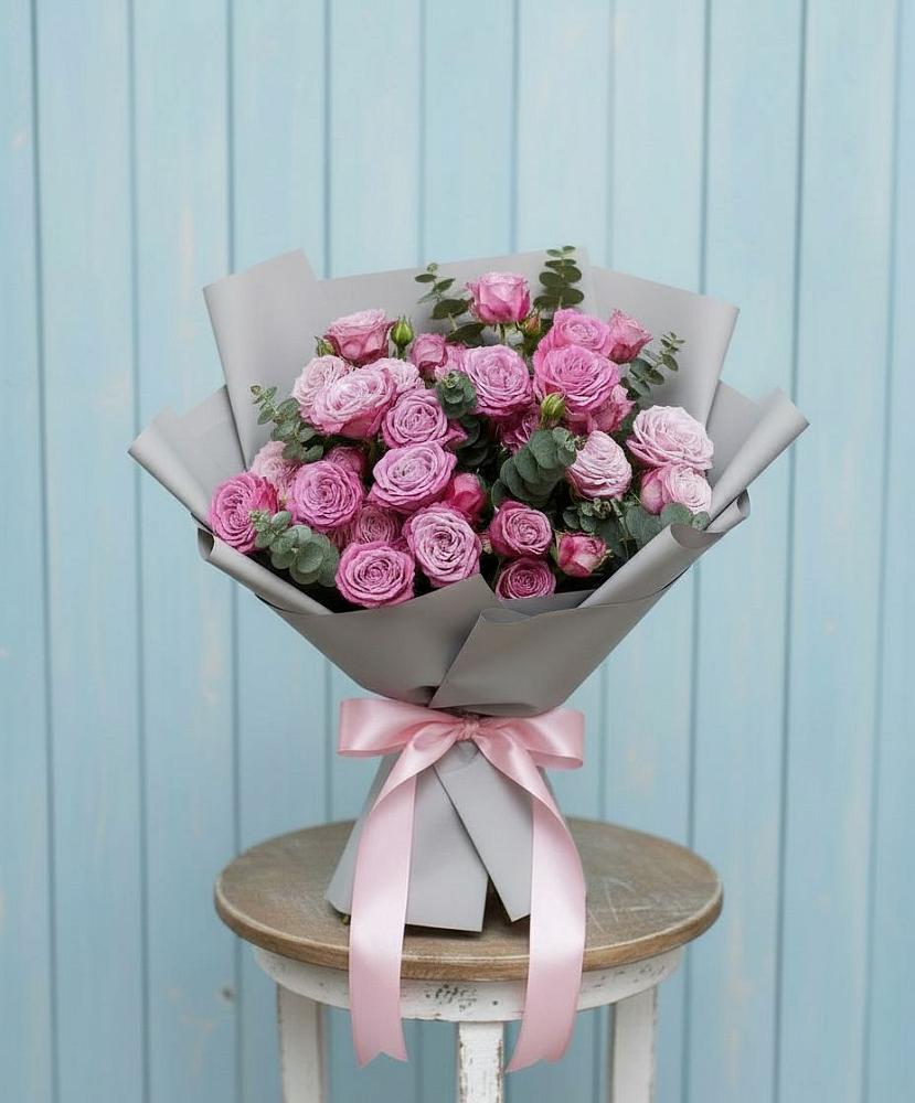 Букет цветов из: Розы в Николо-Урюпино