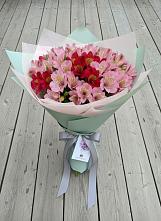 Букет цветов из:  Альстромерии в Николо-Урюпино