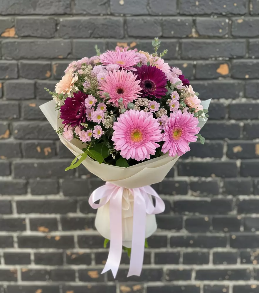 Букет цветов из: Герберы и Хризантемы в Николо-Урюпино