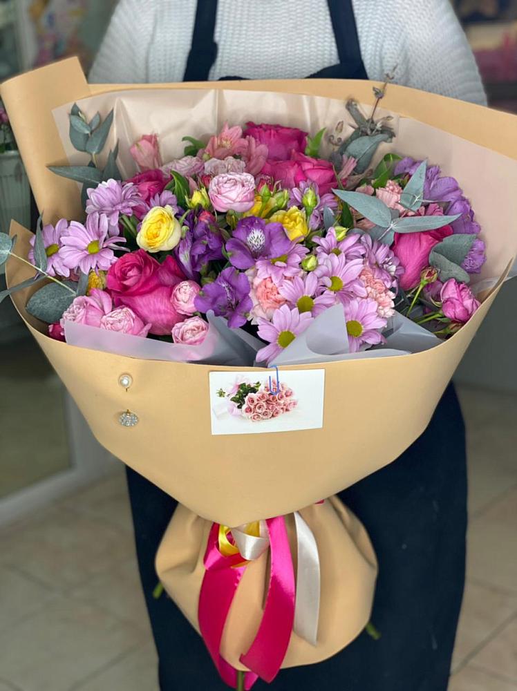 Букет цветов из: Хризантемы, Гвоздики и Альстромерии в Николо-Урюпино