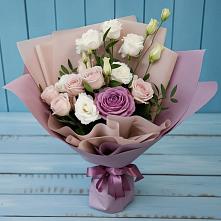 Букет цветов из:  Розы и Лизиантусы в Николо-Урюпино