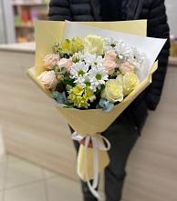 Букет цветов из:  Альстромерии, Розы и Хризантемы в Николо-Урюпино