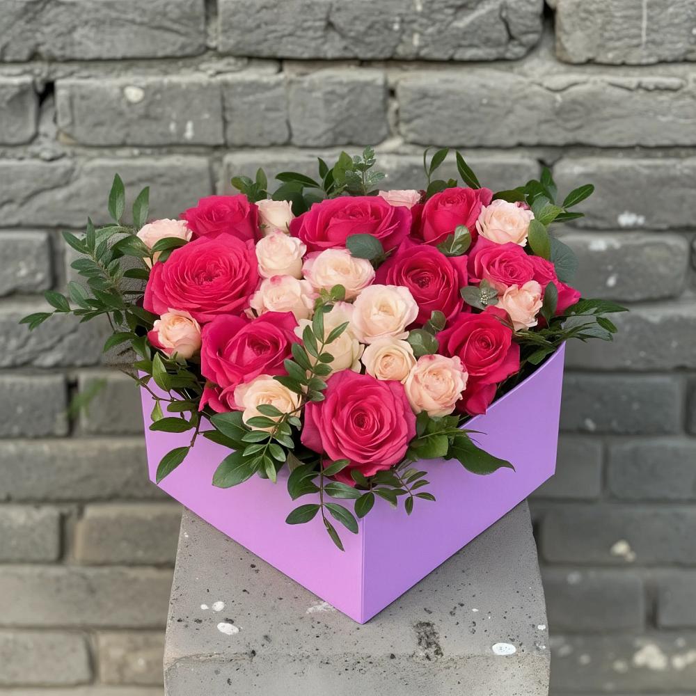 Цветочная композиция из Розы в коробке в Николо-Урюпино
