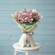 Букет цветов из:  Орхидеи и Розы #REPLACE_PRED# Николо-Урюпино