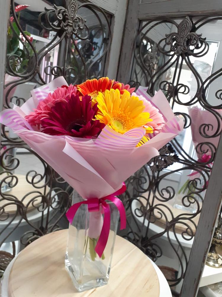 Букет цветов из: Герберы в Николо-Урюпино