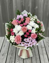 Букет цветов из:  Альстромерии, Гвоздики, Розы и Хризантемы в Николо-Урюпино