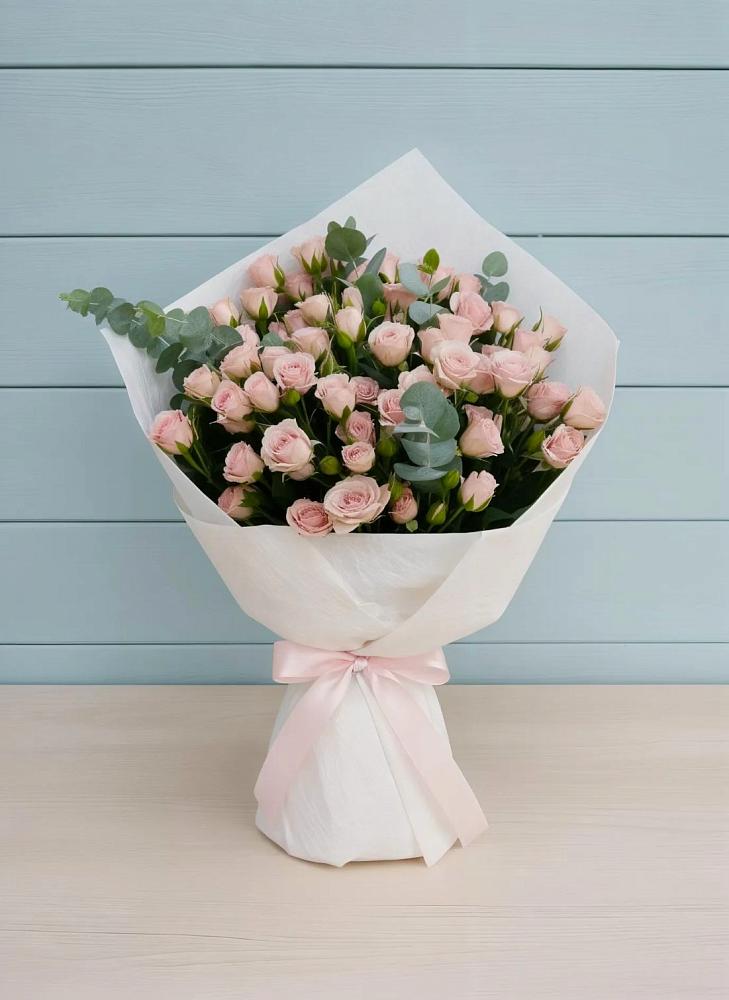 Букет цветов из: Розы в Николо-Урюпино