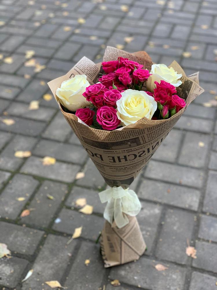 Букет цветов из: Розы в Николо-Урюпино