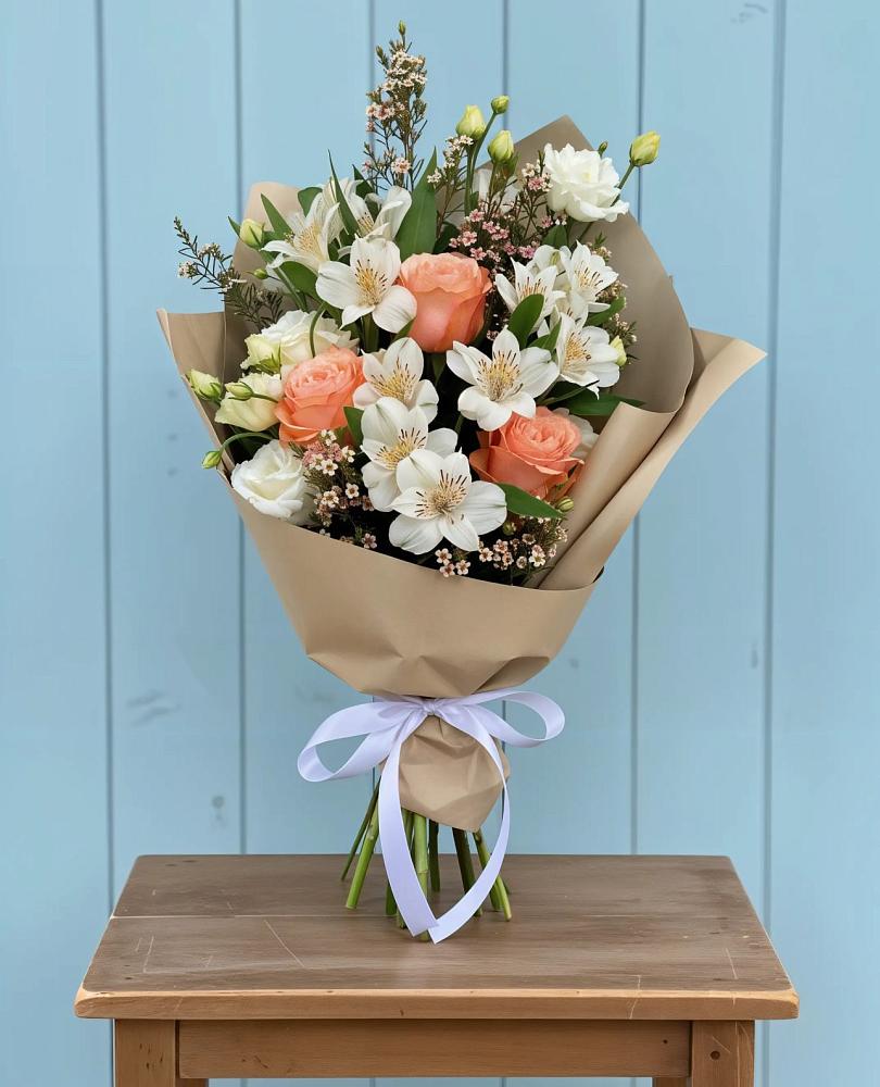 Букет цветов из: Альстромерии, Лизиантусы, Розы и Хризантемы в Николо-Урюпино