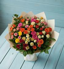 Букет Микс из разноцветных кустовых роз в Николо-Урюпино