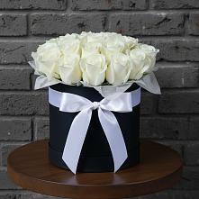 Цветочная композиция из Розы в шляпной коробке в Николо-Урюпино