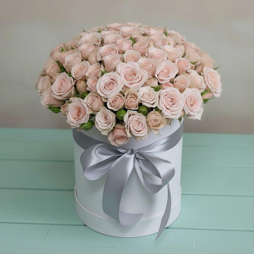 Цветочная композиция из Розы в шляпной коробке в Николо-Урюпино